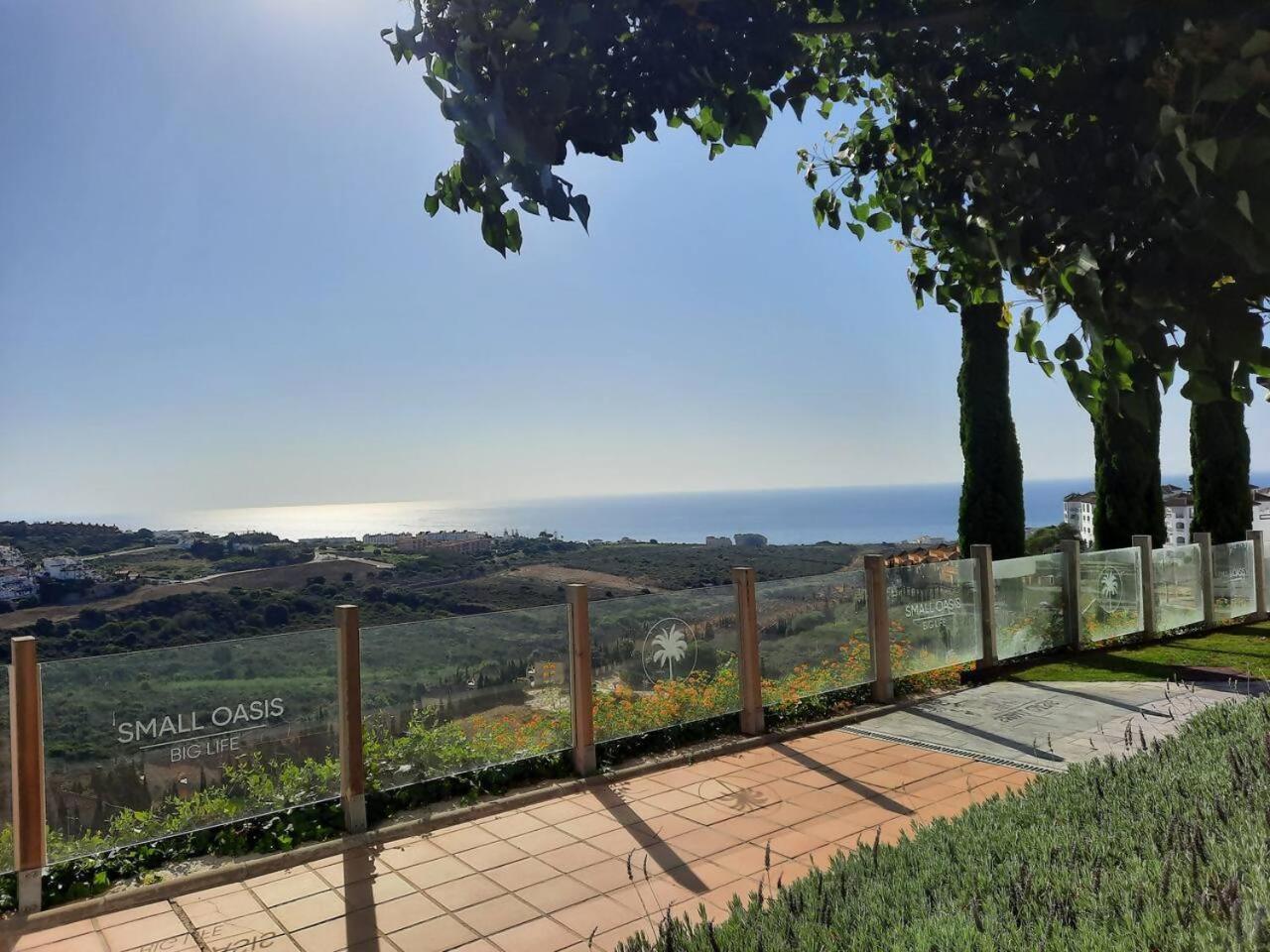 Atico Familiar Vistas Al Mar Apartman Manilva Kültér fotó