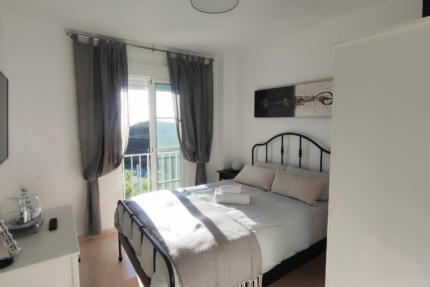 Atico Familiar Vistas Al Mar Apartman Manilva Kültér fotó